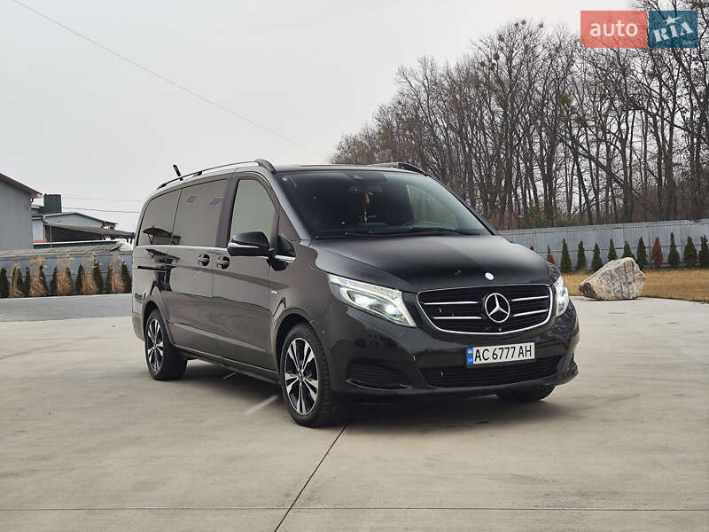 Минивэн Mercedes-Benz V-Class 2014 в Луцке фото 6 Минивэн Mercedes-Benz V-Class 2014 в Луцке