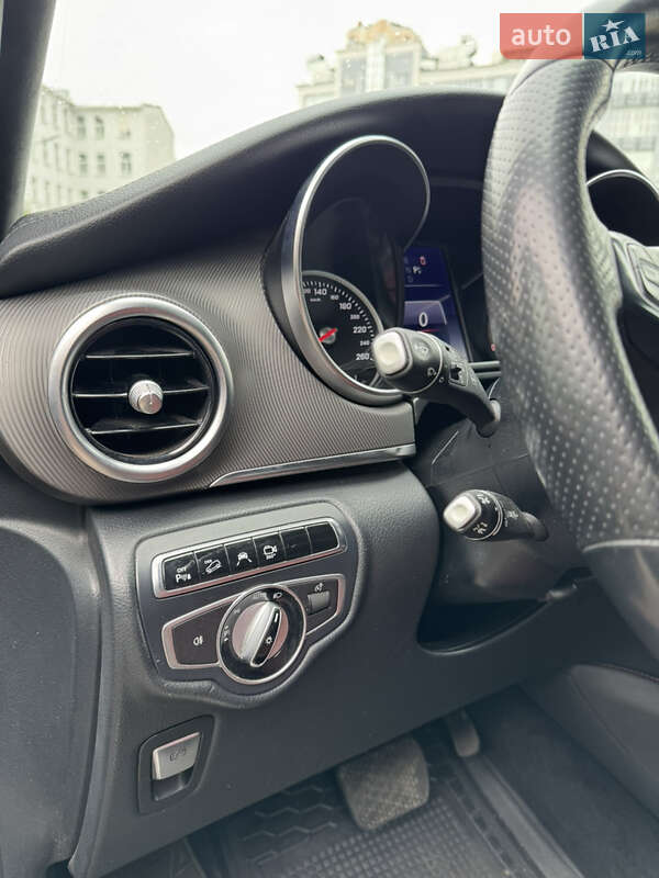 Минивэн Mercedes-Benz V-Class 2016 в Киеве