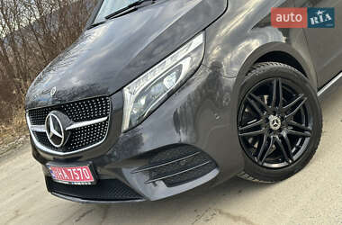 Минивэн Mercedes-Benz V-Class 2021 в 