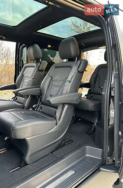 Минивэн Mercedes-Benz V-Class 2021 в 