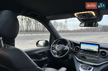Минивэн Mercedes-Benz V-Class 2021 в 