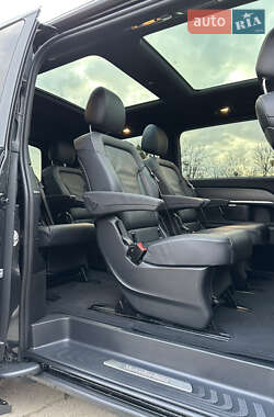 Минивэн Mercedes-Benz V-Class 2021 в 