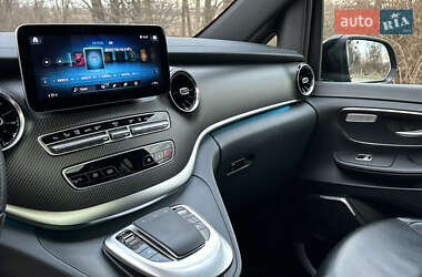 Минивэн Mercedes-Benz V-Class 2021 в 