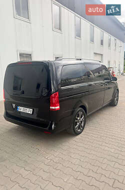 Минивэн Mercedes-Benz V-Class 2016 в 