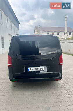 Минивэн Mercedes-Benz V-Class 2016 в 