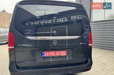Минивэн Mercedes-Benz V-Class 2021 в 