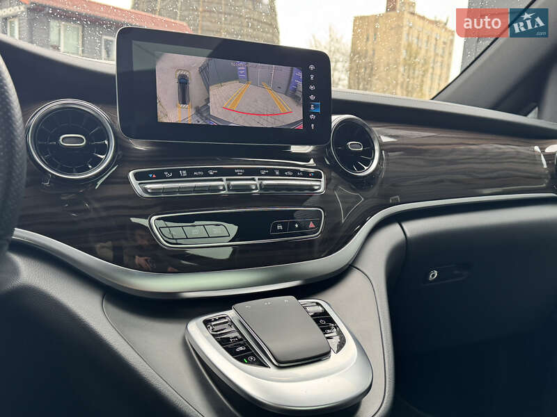 Минивэн Mercedes-Benz V-Class 2021 в Киеве
