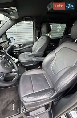 Минивэн Mercedes-Benz V-Class 2021 в 