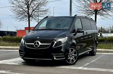 Минивэн Mercedes-Benz V-Class 2023 в 