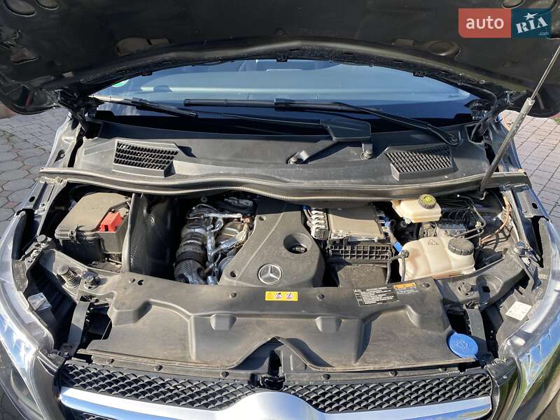 Минивэн Mercedes-Benz V-Class 2023 в Мукачево