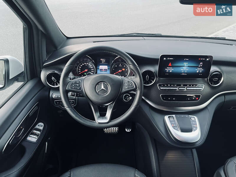Минивэн Mercedes-Benz V-Class 2020 в Киеве