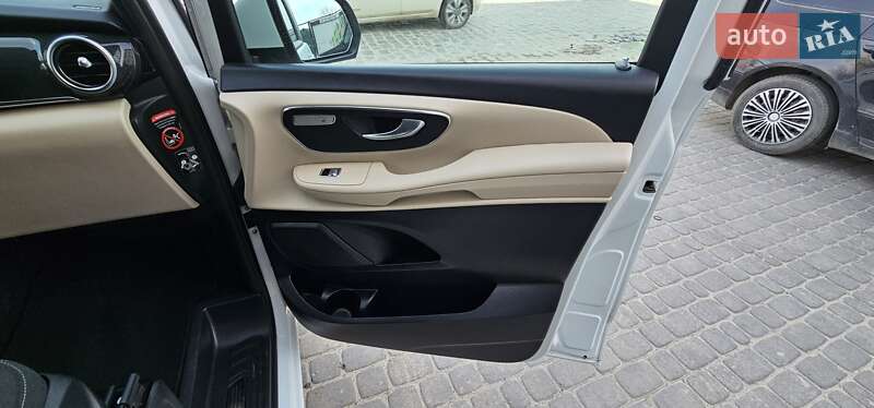 Мінівен Mercedes-Benz V-Class 2020 в Тернополі