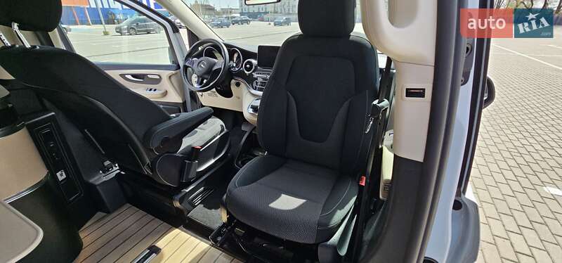 Мінівен Mercedes-Benz V-Class 2020 в Тернополі