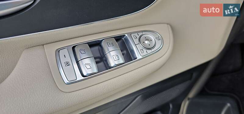 Мінівен Mercedes-Benz V-Class 2020 в Тернополі
