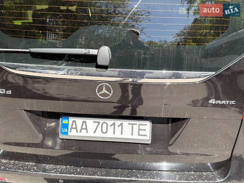 Мінівен Mercedes-Benz V-Class 2017 в Києві