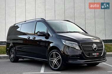 Минивэн Mercedes-Benz V-Class 2024 в 