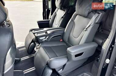 Минивэн Mercedes-Benz V-Class 2024 в 