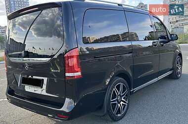 Мінівен Mercedes-Benz V-Class 2022 в 