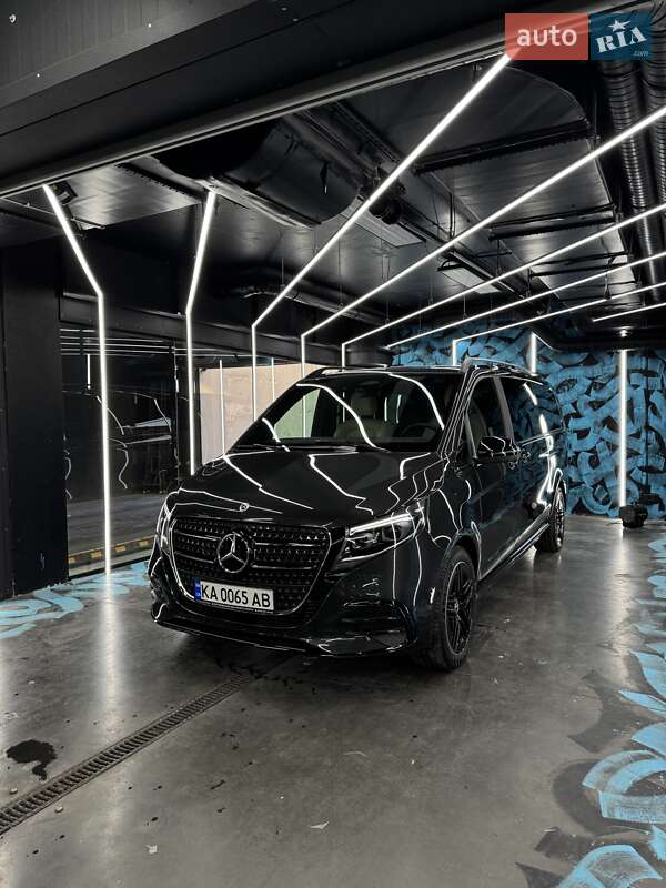 Минивэн Mercedes-Benz V-Class 2025 в Киеве
