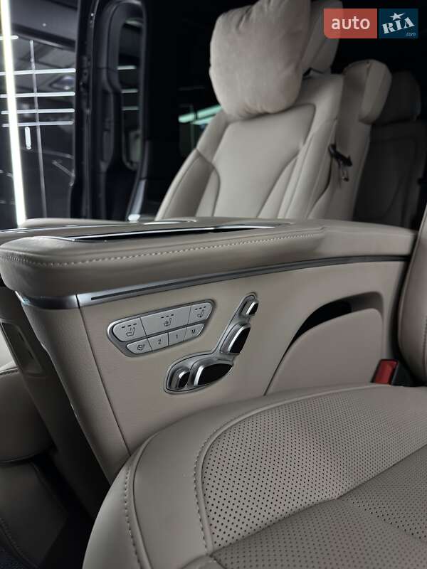 Минивэн Mercedes-Benz V-Class 2025 в Киеве