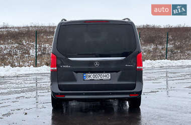 Минивэн Mercedes-Benz V-Class 2021 в 