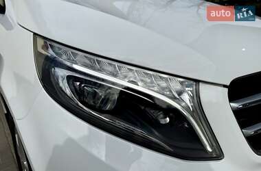 Минивэн Mercedes-Benz V-Class 2016 в 