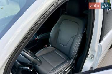 Минивэн Mercedes-Benz V-Class 2016 в 