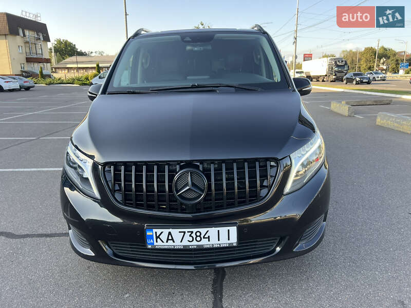 Минивэн Mercedes-Benz V-Class 2015 в 