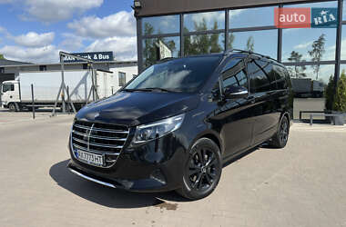 Мінівен Mercedes-Benz V-Class 2016 в Києві