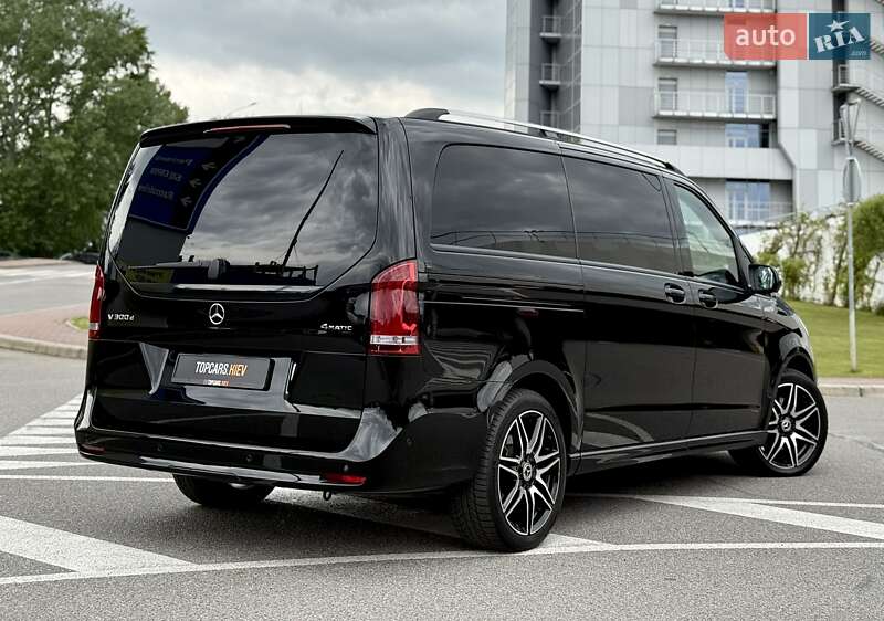 Минивэн Mercedes-Benz V-Class 2022 в Киеве