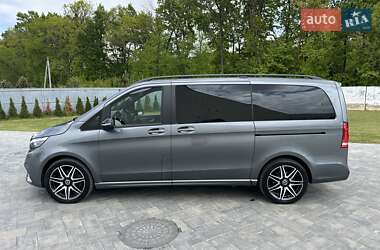 Минивэн Mercedes-Benz V-Class 2023 в 