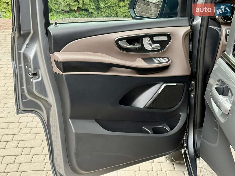 Мінівен Mercedes-Benz V-Class 2021 в Рівному