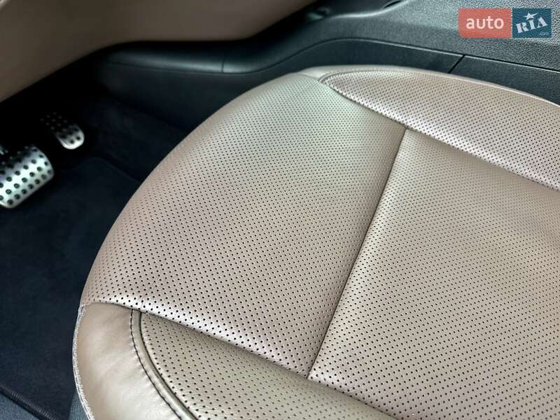 Мінівен Mercedes-Benz V-Class 2021 в Рівному
