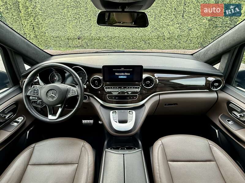 Мінівен Mercedes-Benz V-Class 2021 в Рівному