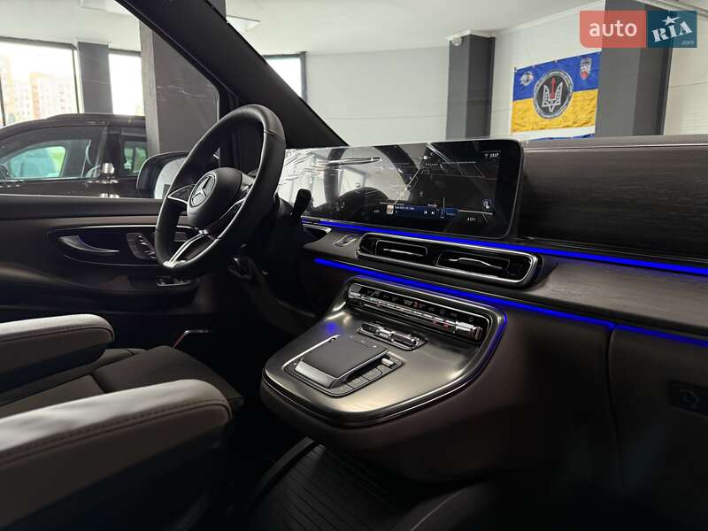 Мінівен Mercedes-Benz V-Class 2025 в Тернополі