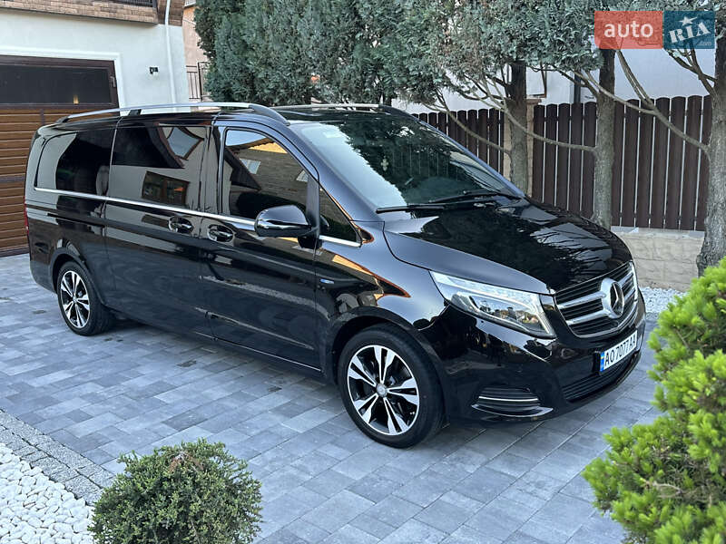 Минивэн Mercedes-Benz V-Class 2016 в Виноградове