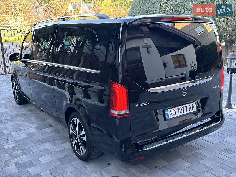 Минивэн Mercedes-Benz V-Class 2016 в Виноградове