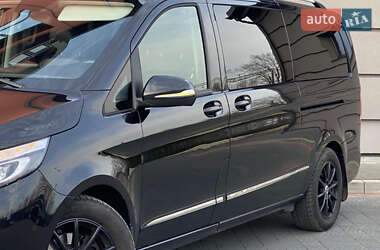 Минивэн Mercedes-Benz V-Class 2015 в 