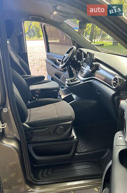 Мінівен Mercedes-Benz V-Class 2015 в 