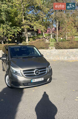 Мінівен Mercedes-Benz V-Class 2015 в 