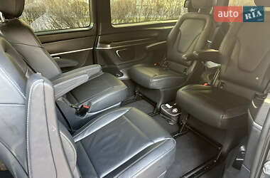 Минивэн Mercedes-Benz V-Class 2016 в 