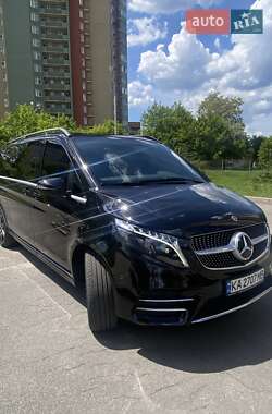 Минивэн Mercedes-Benz V-Class 2023 в Киеве