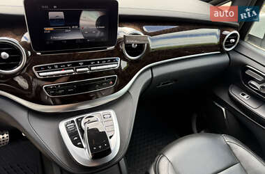 Минивэн Mercedes-Benz V-Class 2015 в 