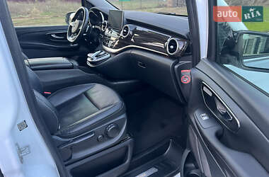 Минивэн Mercedes-Benz V-Class 2015 в 