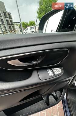 Мінівен Mercedes-Benz V-Class 2016 в 