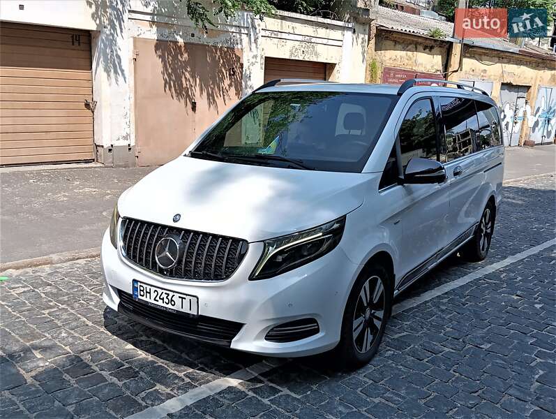 Mercedes-Benz V-Class 2015