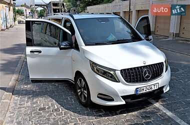 Мінівен Mercedes-Benz V-Class 2015 в Одесі