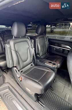 Минивэн Mercedes-Benz V-Class 2020 в 