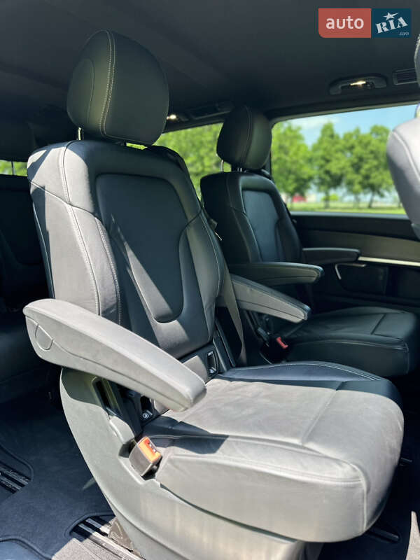 Мінівен Mercedes-Benz V-Class 2018 в Києві
