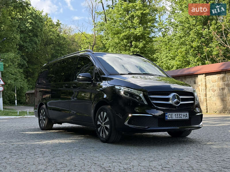 Минивэн Mercedes-Benz V-Class 2022 в Черновцах
